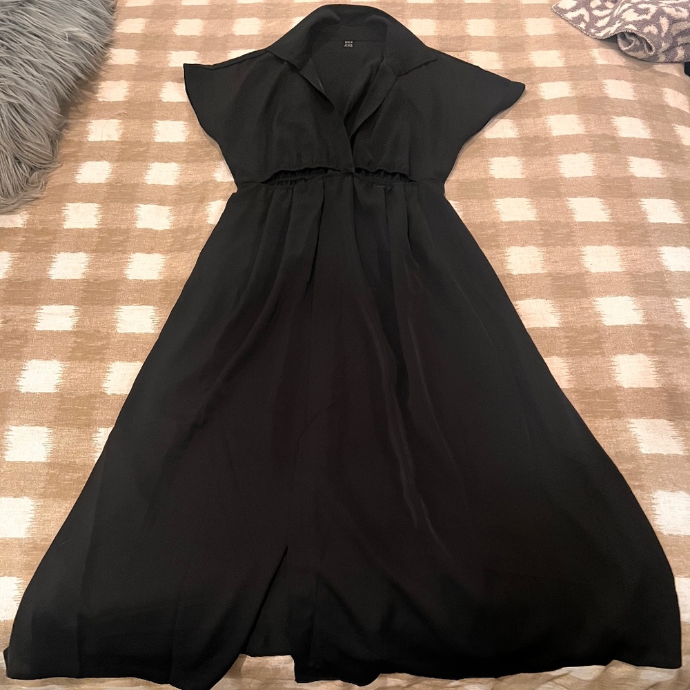 Black SHEIN midi dress with cutouts Medium